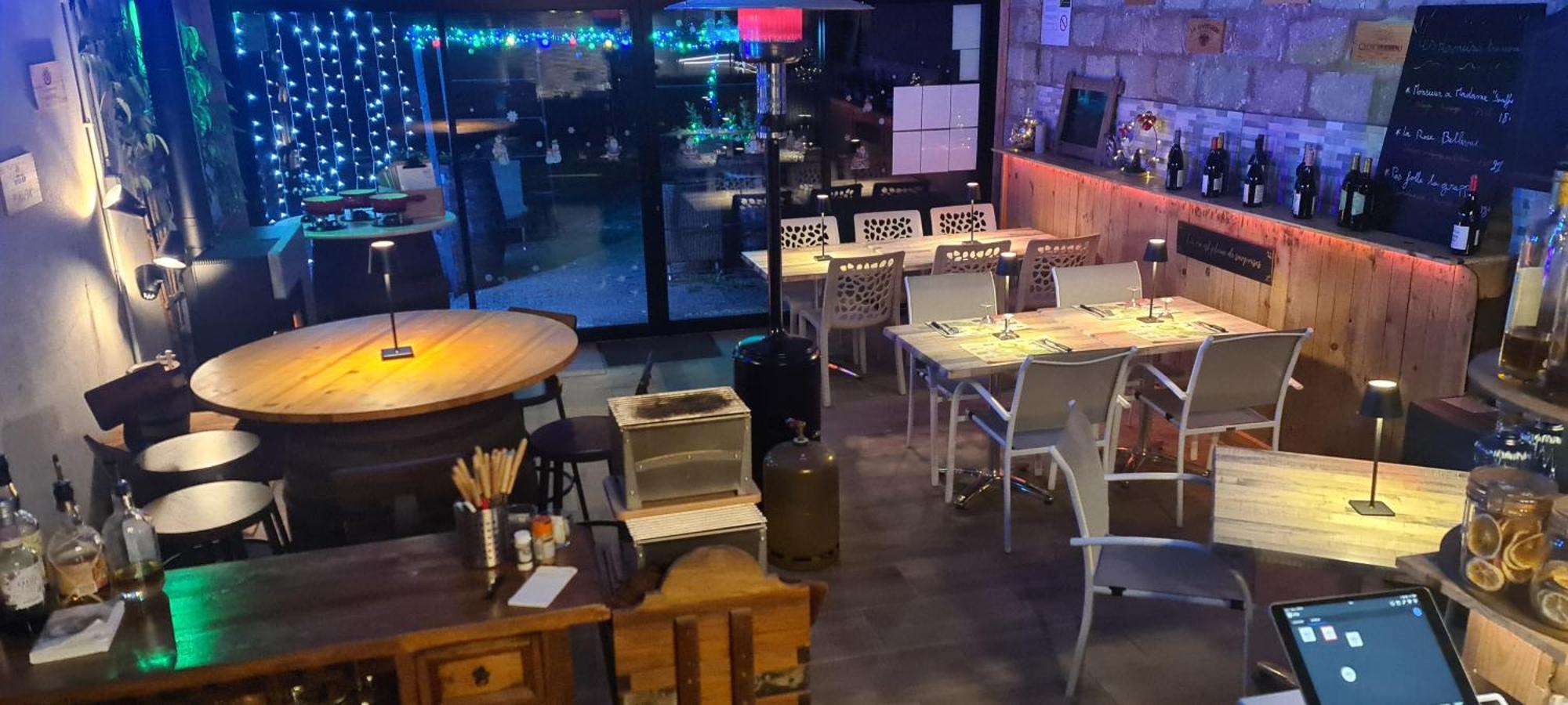 Gites De 2 A 11 Personnes Au Domaine D'Usson Echebrune المظهر الخارجي الصورة